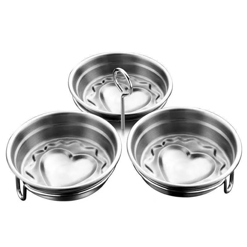 Stainless steel heart-shaped egg steamer for kitchen cooking
