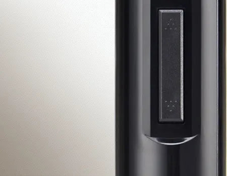 Electric wine bottle opener JW-05-01 in black colour on a table
