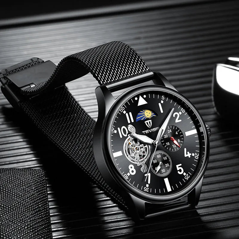 Black men's mechanical watch with 41mm diameter, luminous hands and moon phase display