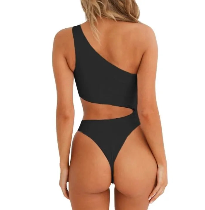 Women's one-piece swimsuit in solid colour with hollow irregular waist and single shoulder design