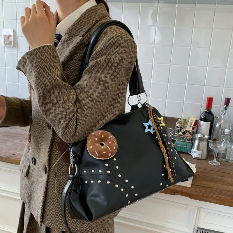 Fengtuote commuter underarm bag in PU leather, horizontal square shape, black colour, with rivet details and double shoulder straps