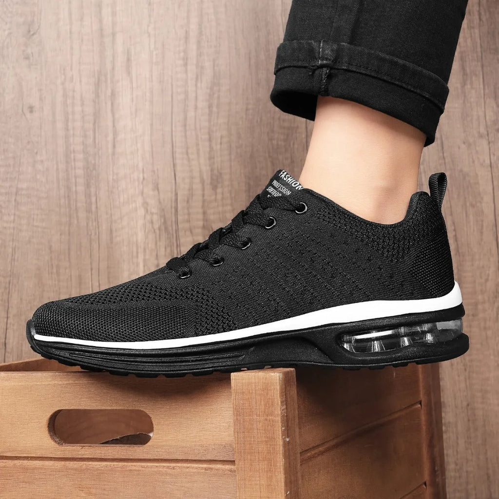 Casual Flyknit running shoes with mesh upper in multiple colours on a PU sole