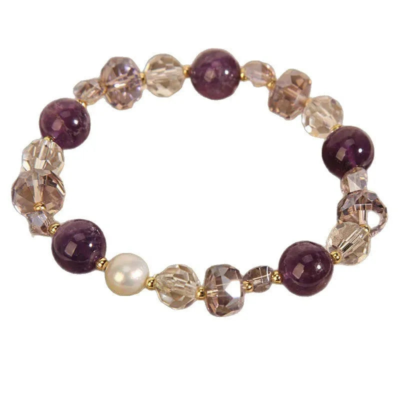 Artificial amethyst bracelet with four-leaf clover pendant and pearl details on electroplated chain