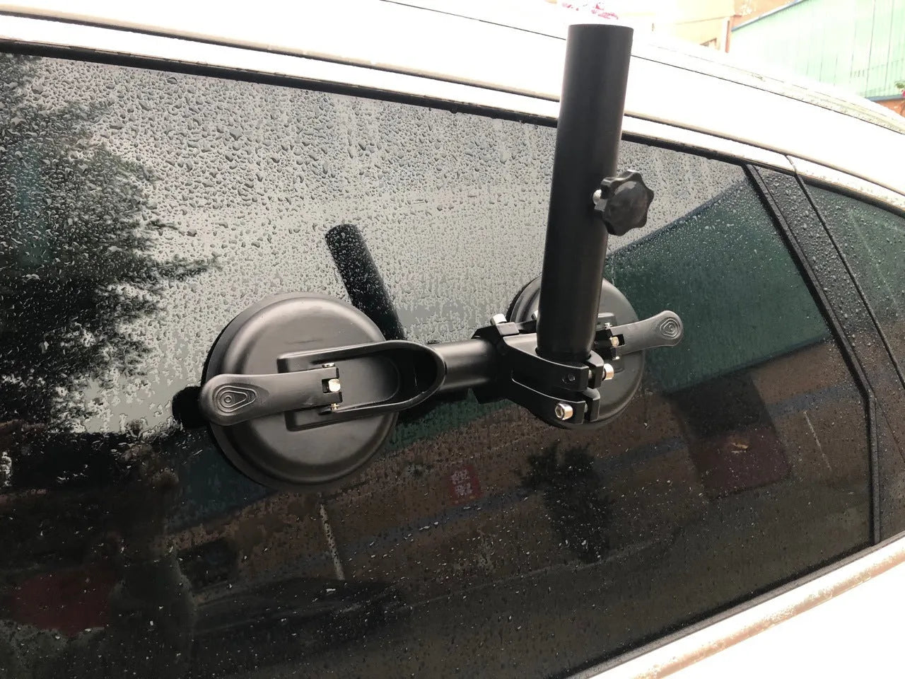 Black off-road car flagpole sucker mount with rubber disc for vehicle glass attachment