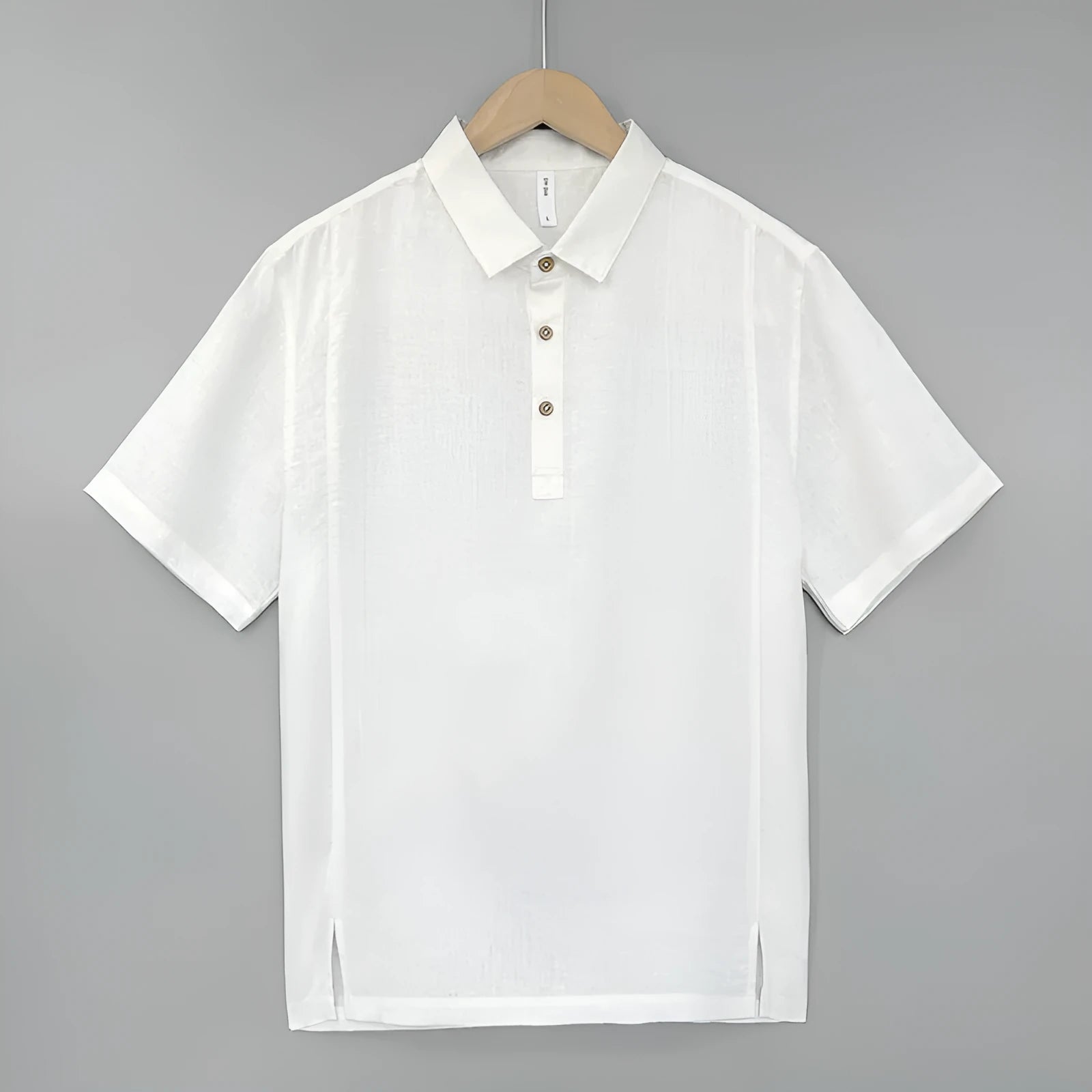 Men's linen summer top with thin lapels and short sleeves in loose-fitting style
