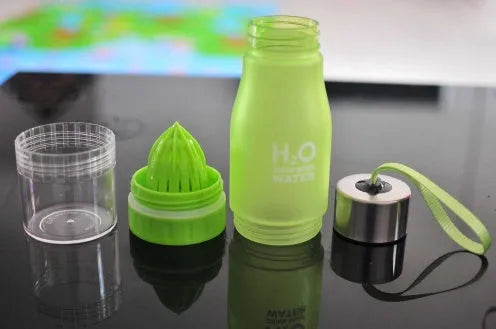 Frosted plastic lemon cup drinking bottle with 650ml capacity and BPA-free construction