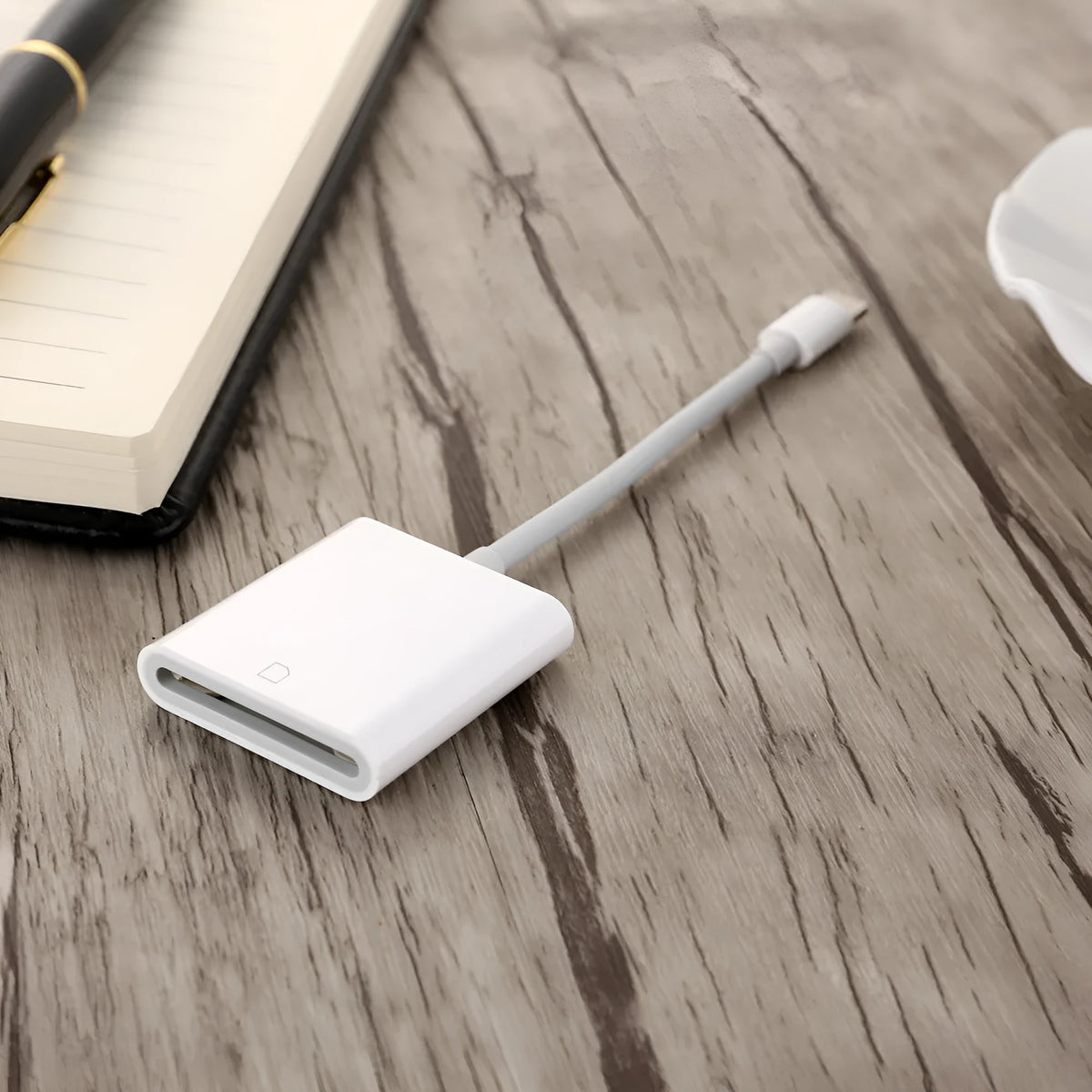 SD card reader with USB 2.0 interface, 10cm length, black colour, on a white background