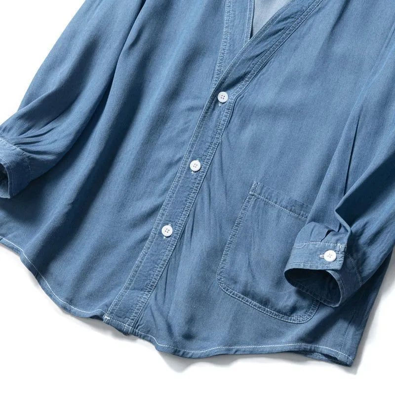 Men's dark blue casual denim coat with three-quarter sleeves and V-neck