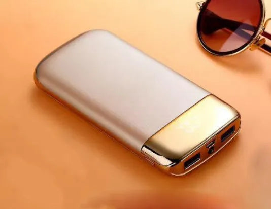 Y10 black power bank with LCD screen showing battery percentage and two USB ports