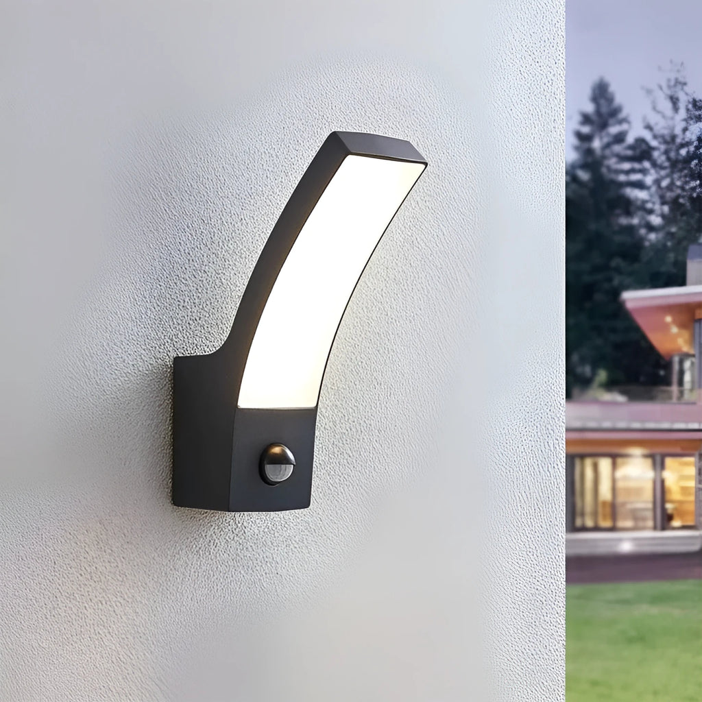LED outdoor wall lamp with induction sensor in aluminium housing, 92 beads, 80x60x240 mm, IP44