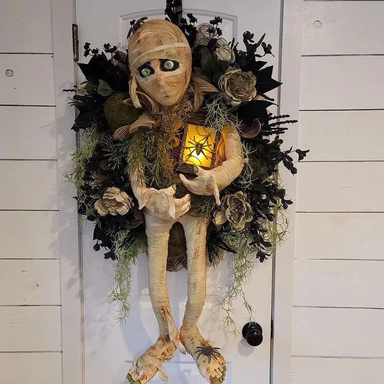 Mummy Halloween wreath with outstretched skeleton hands, hanging on a door, 46cm three-dimensional plastic decoration