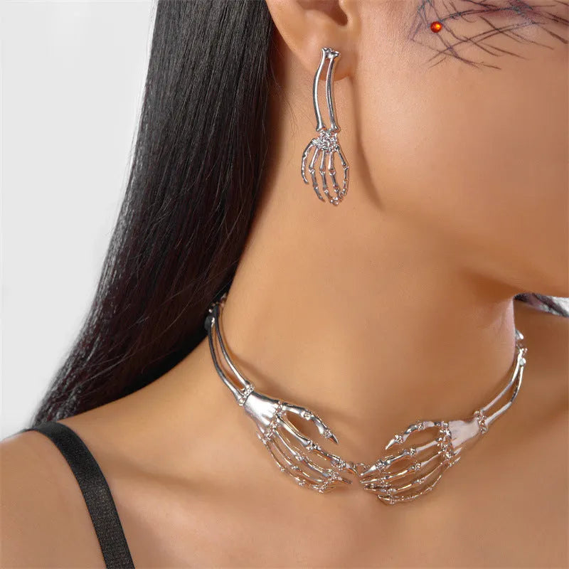 Skull and ghost claw necklace and earrings set in dark style with adjustable chain