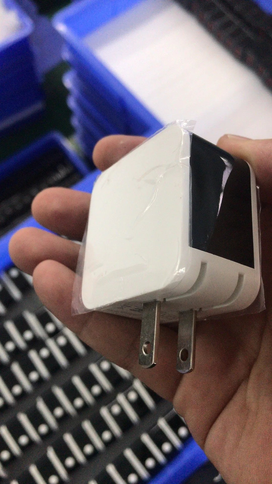5V2.4A dual USB travel wall charger with digital display in black, white, or red colours