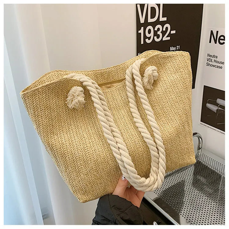 Womens straw large capacity shoulder handbag in khaki with synthetic leather lining and single strap