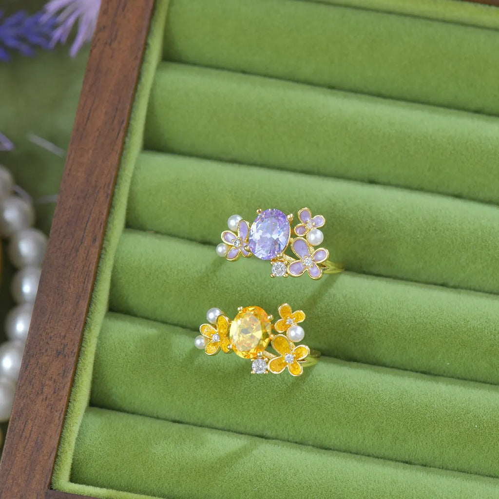 Women's floral open ring with zirconia stones in yellow or light purple electroplated metal