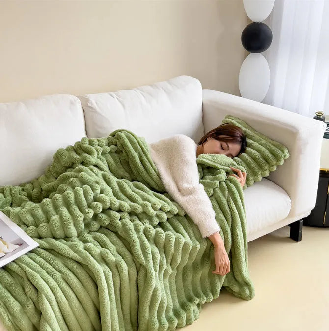Soft Wind double-sided thickening bubble velvet faux rabbit fur blanket in solid colour