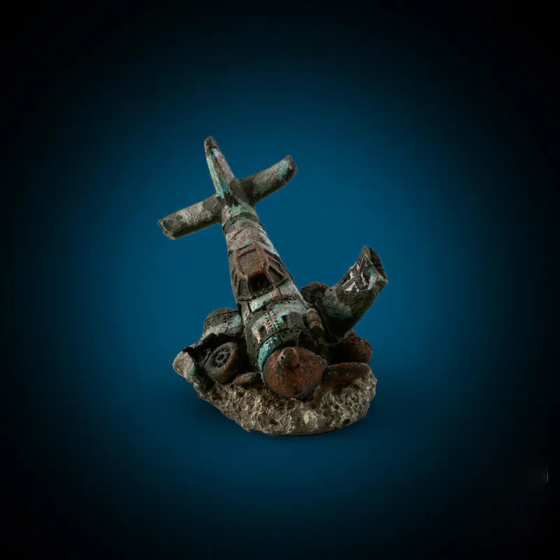 Simulation aircraft wreckage resin aquarium ornament, 8cm long, colour as shown