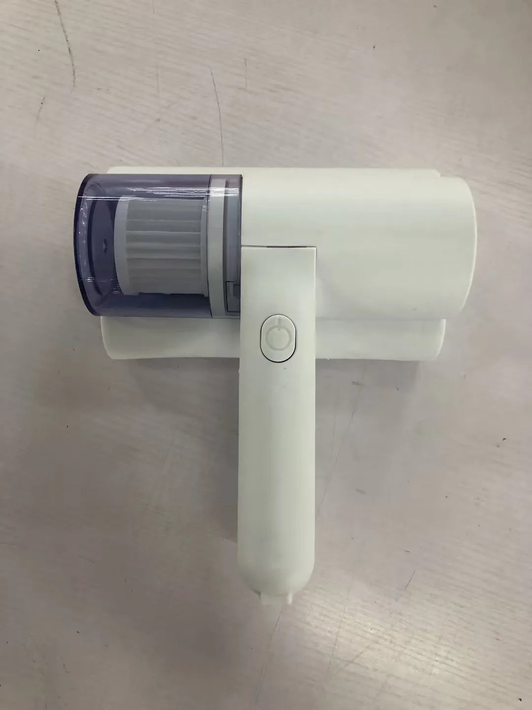 White wireless mite removal instrument with UV sterilization and 300W vacuum for household bed cleaning