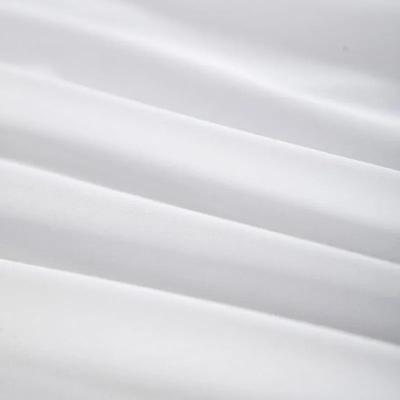 Four-piece 100% pure cotton bedding set with plain pattern, 60-thread-count twill weave, reactive dyeing, in 200x230cm size