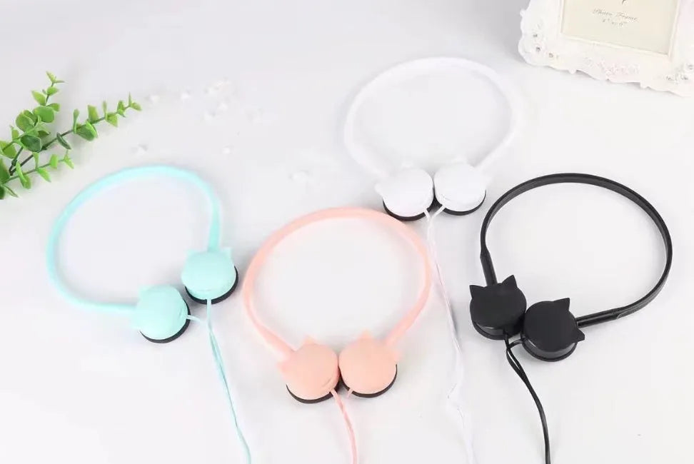 Kitten ear headphones in black, blue, pink and white colours for PC gaming with 3.5mm plug