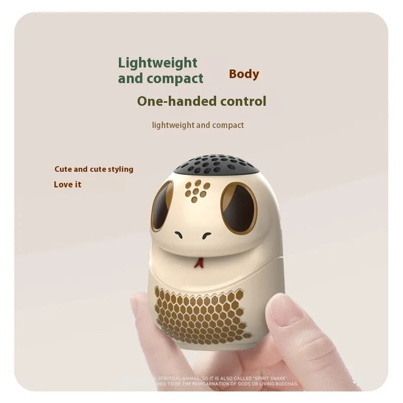 TK900 White portable Bluetooth speaker with built-in handle and card insertion slot