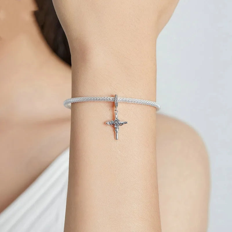925 silver rose cross pendant on white background showing vintage faith design with 2.7cm height and 1.3cm width