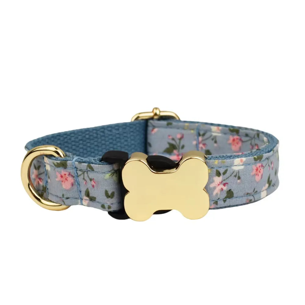 Nylon dog collar with printed grid pattern and bone-shaped metal buckle