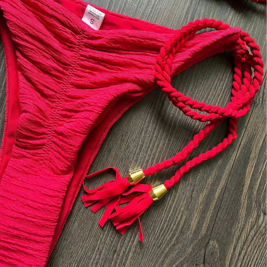 Women's braided rope bikini suit in solid colour, cotton lined, for swimming and wading.