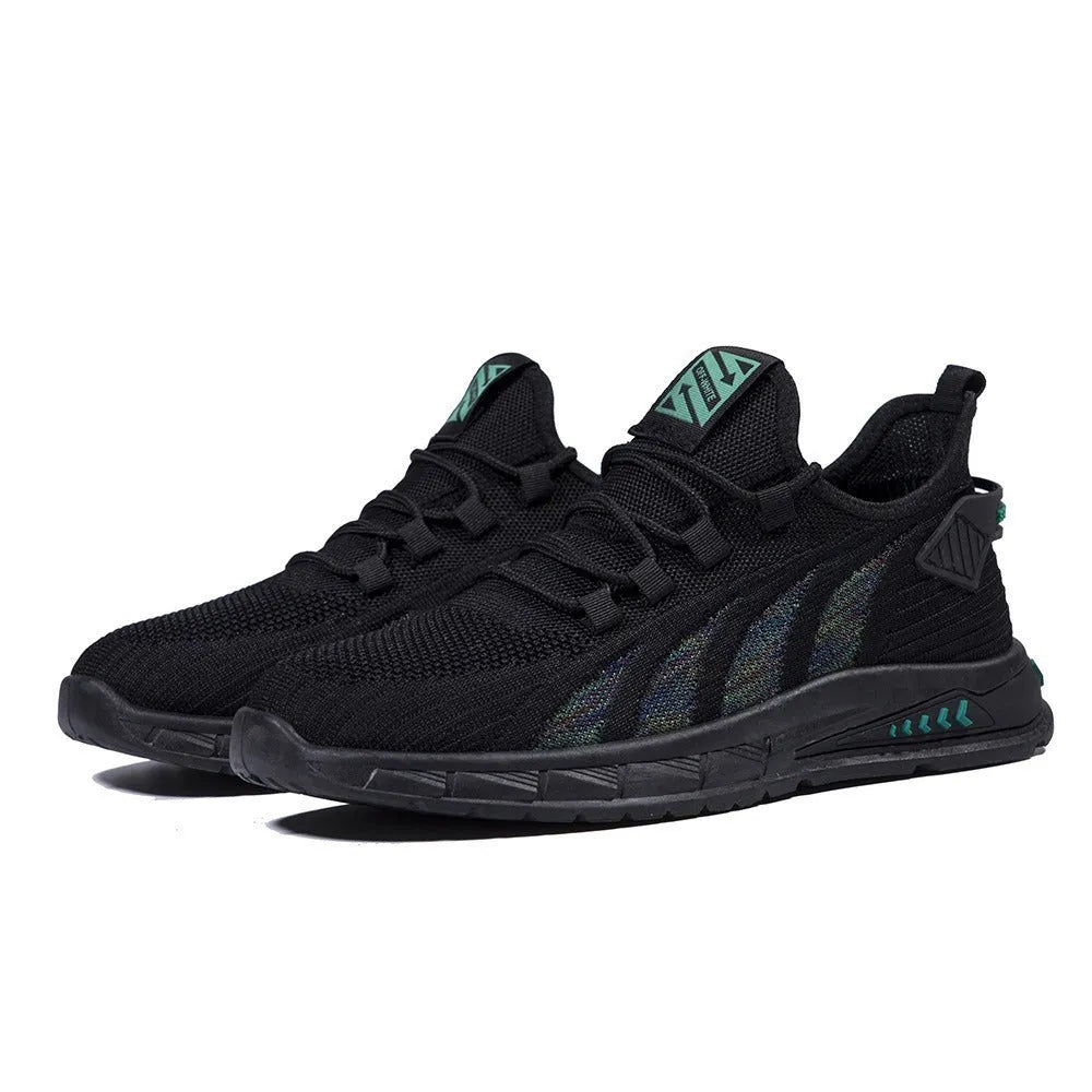 Summer mesh sneaker with striped pattern, low-top design, and injection moulded plastic sole