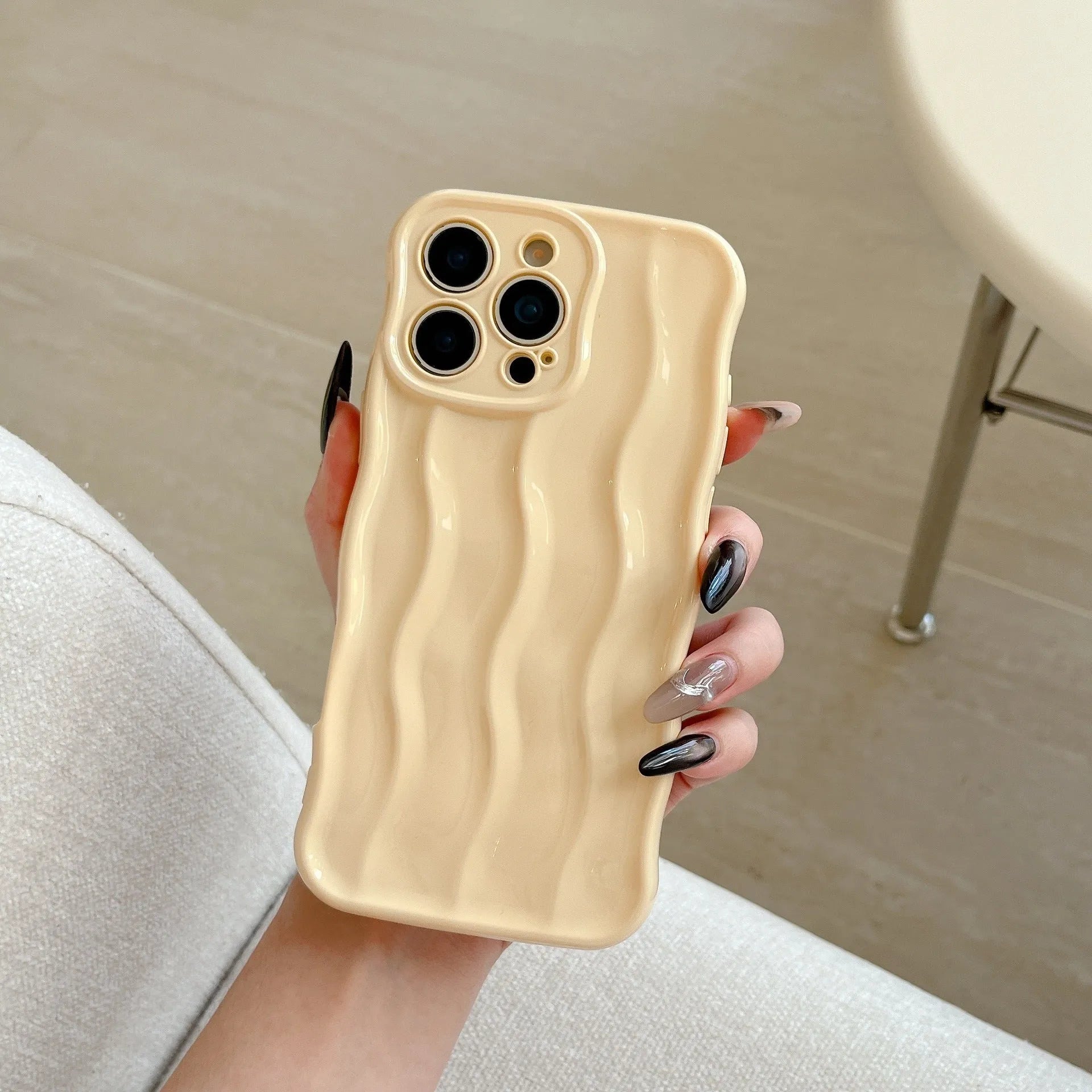 Electroplated wave stripe protective back cover case for iPhone 17 in various colours.