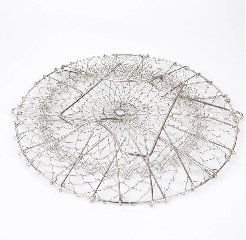 Stainless steel foldable deep fry basket with square grid design for kitchen use