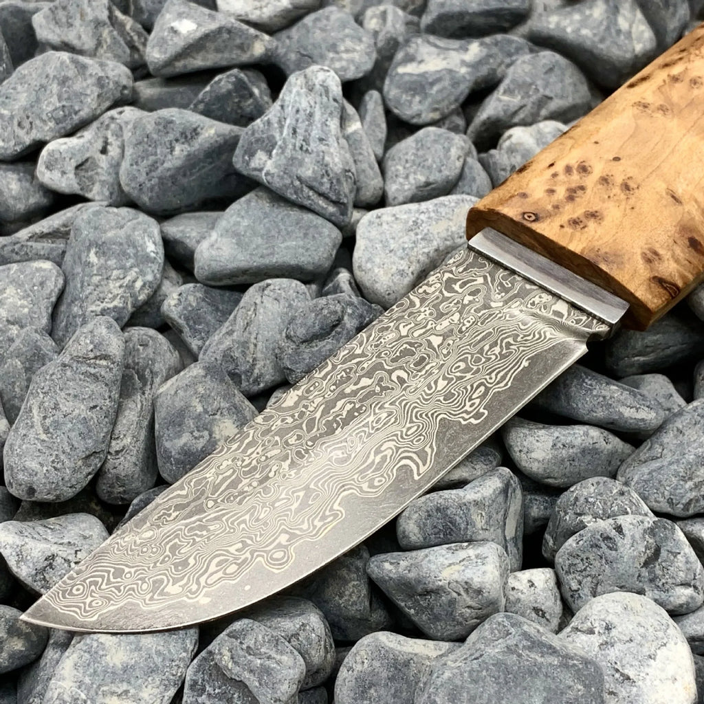 White Shadow short knife with Damascus pattern blade and wood handle for outdoor camping