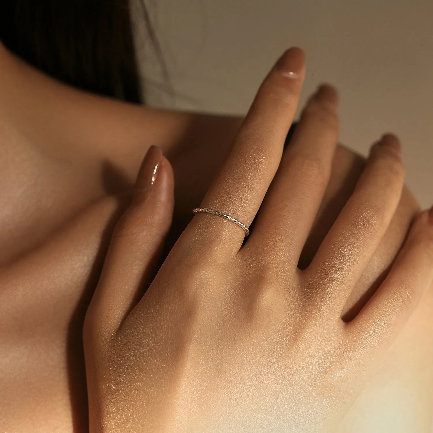 S925 sterling silver thin ring for women geometric style on white background