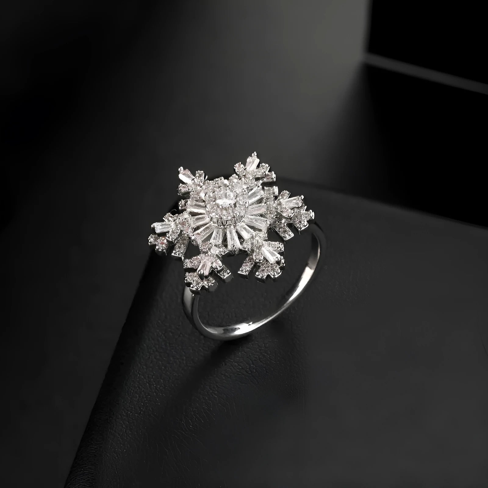 Copper rotating snowflake ring for women, adjustable opening, gold colour, floral shape, electroplated finish