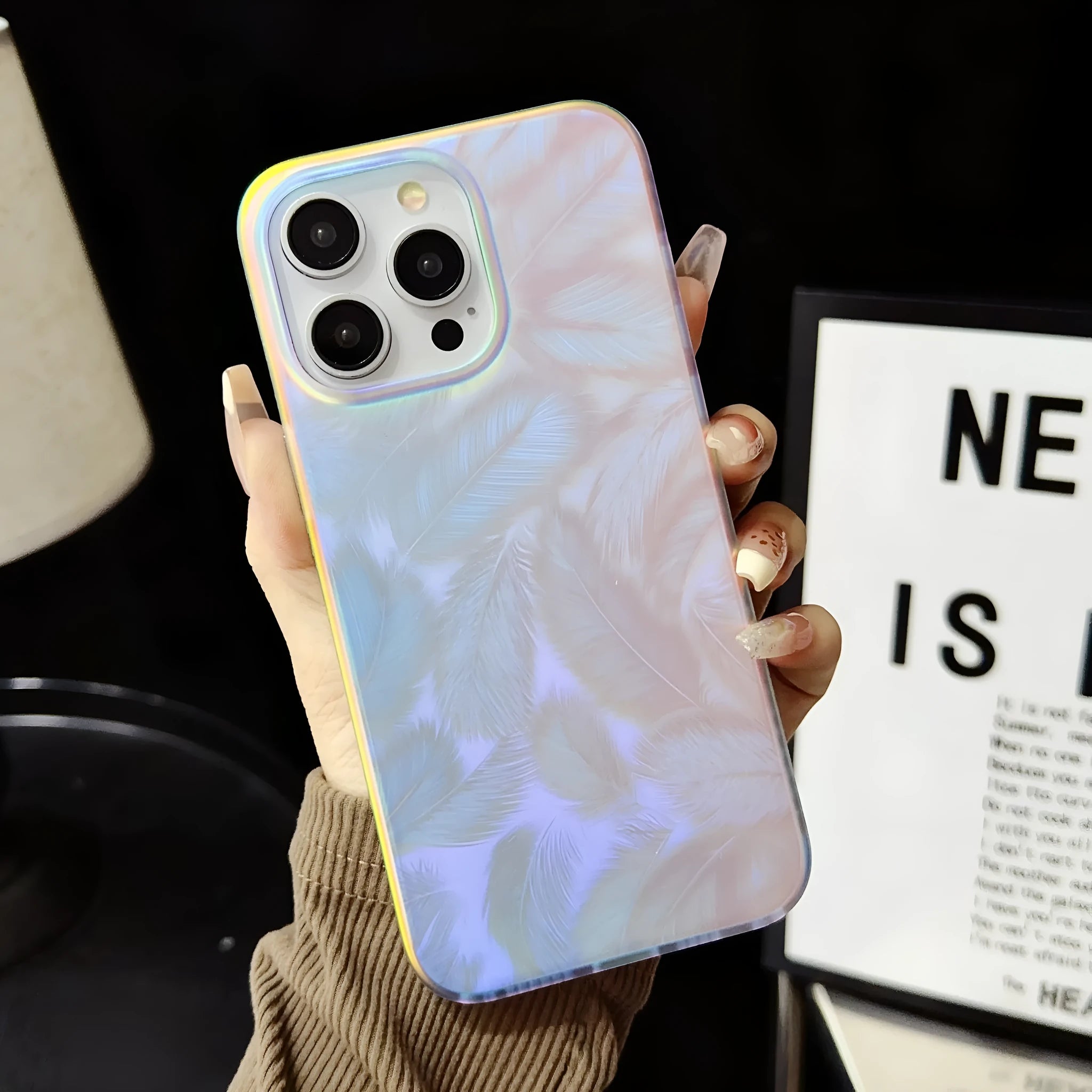 Frosted double-layer TPU PC colour-changing drop-resistant protective cover for iPhone 11-16 Pro Max in feather pattern