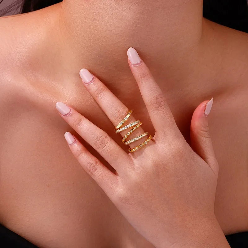 Golden Music wedding ring set with moissanite centre stone on gold-plated S925 silver band in gift box