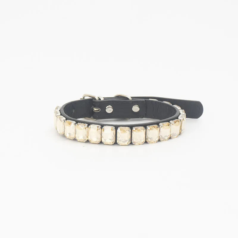 PU pet collar in multiple colours with size options XS to XL for dogs and cats