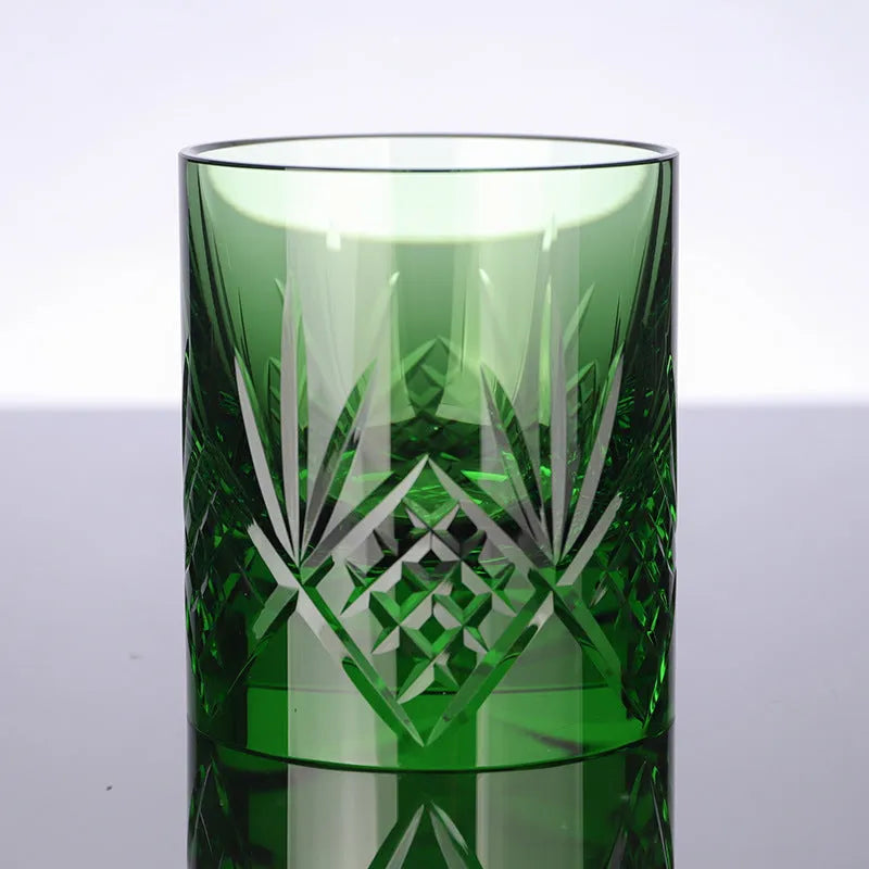European-style transparent K9 crystal whiskey shot glass with 701-800ml capacity, simple flowering pattern