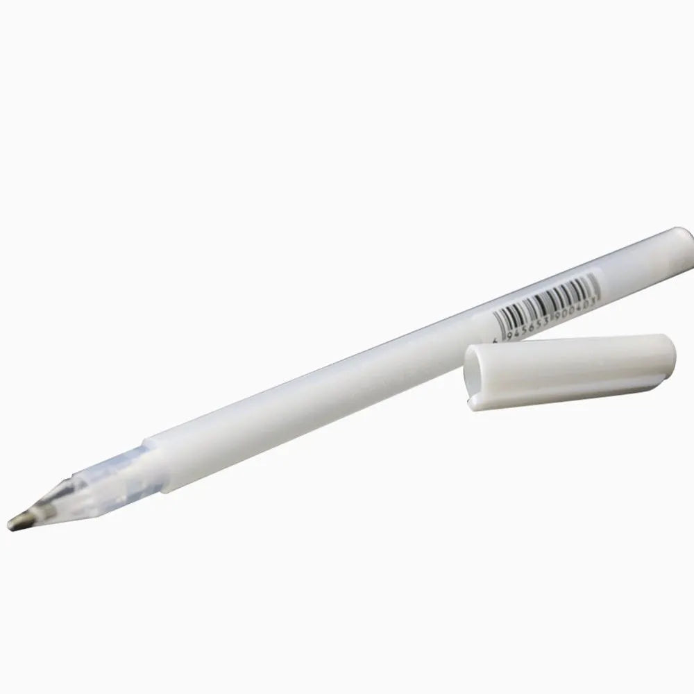 Touchnew highlight pen for card art with 0.8mm tip in golden, silver and white colours