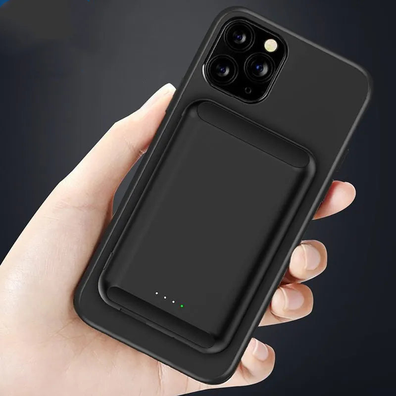Magnetic wireless power bank 5000 mAh in black blue green pink or white colours