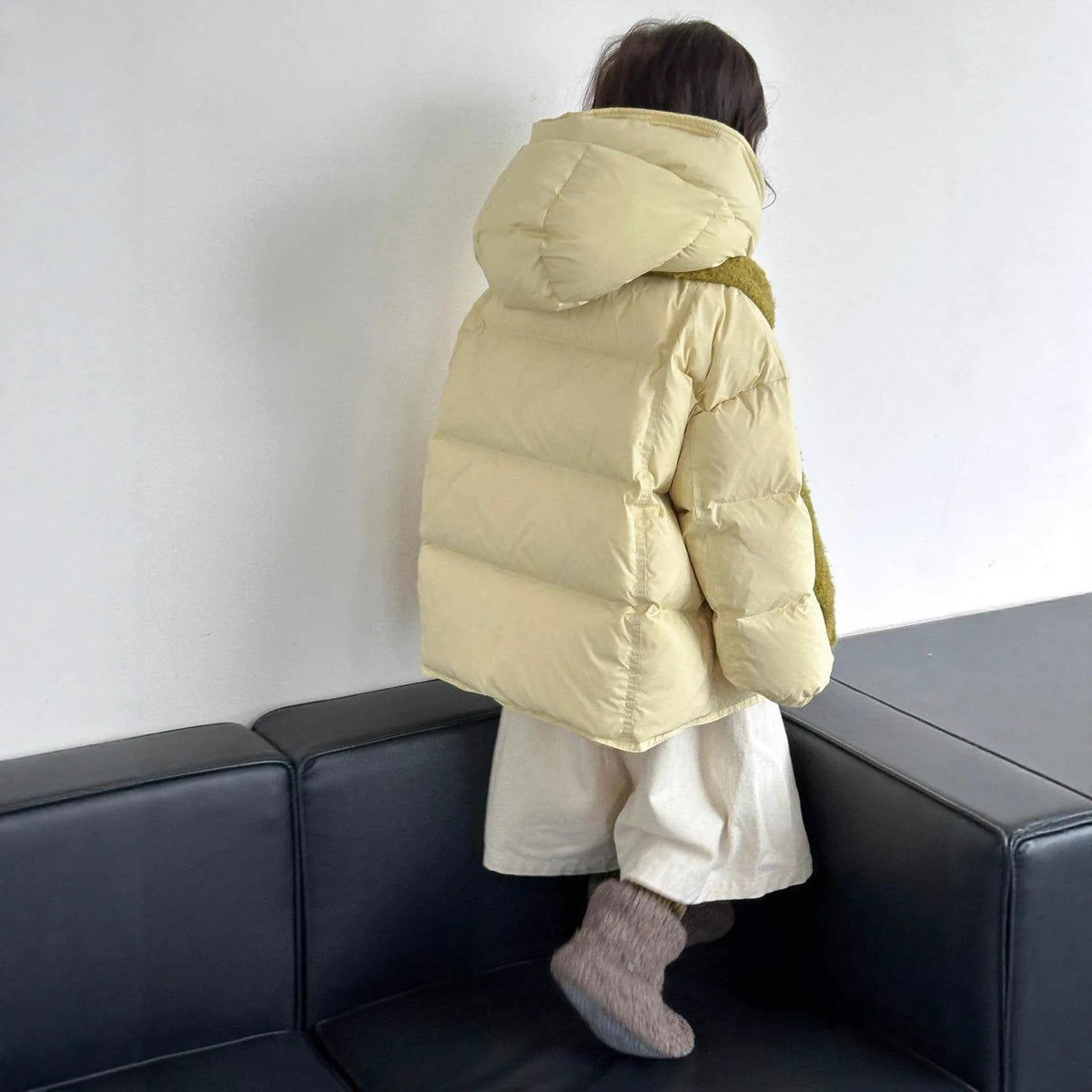 Girl's thickened down jacket with 90% white duck down in yellow, pink, black, gray, or red, sizes 110cm to 160cm