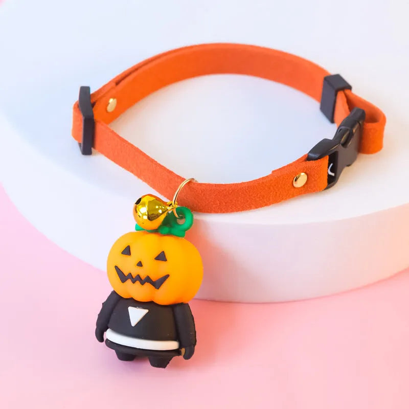 Halloween pet collar with glow-in-the-dark pumpkin man design adjustable for dogs and cats