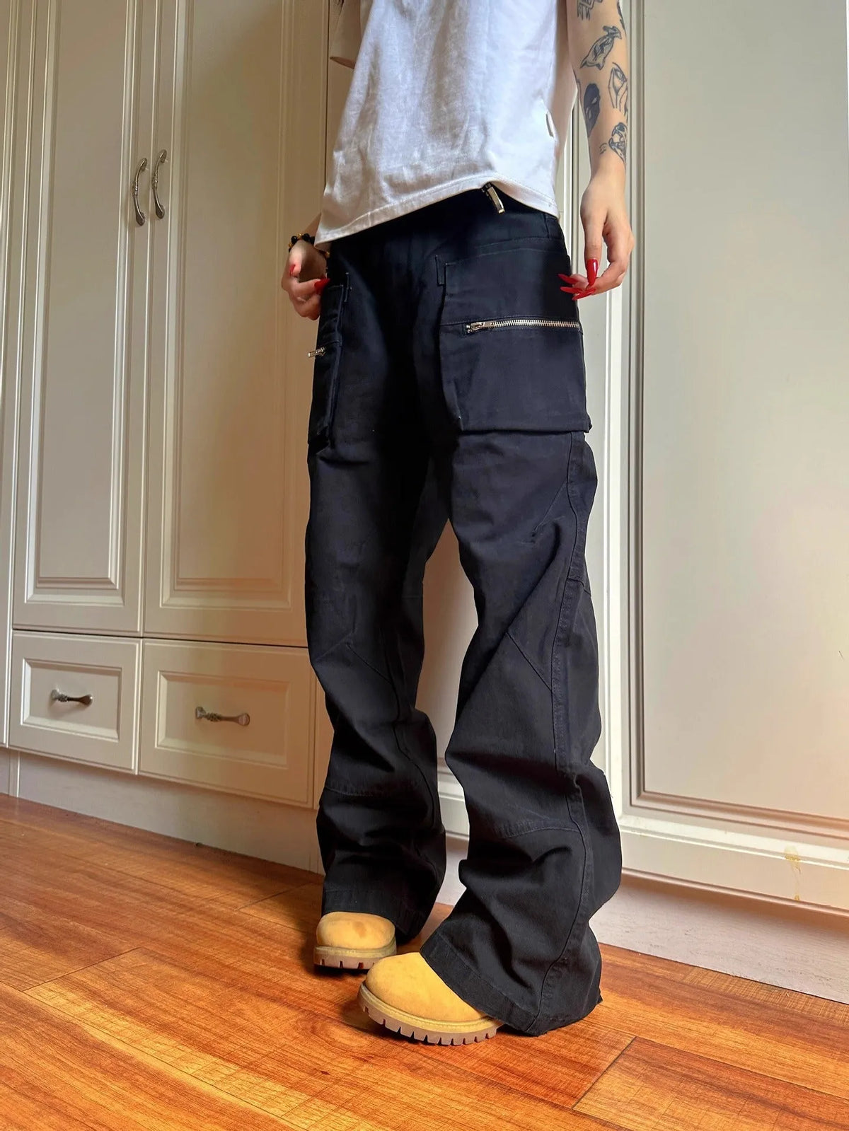 Green casual trousers with double zipper workwear design and elastic waistband