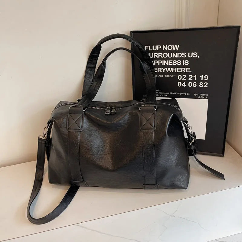Lightweight crossbody sports gym bag with PU material, black colour, large capacity 20-35L