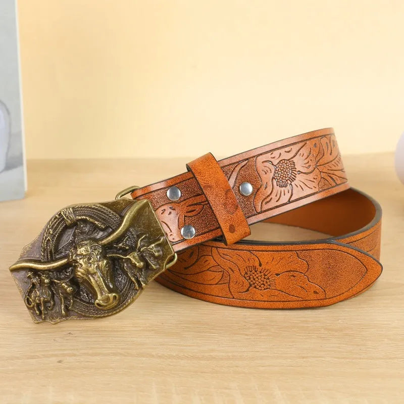 Men's belt with detailed cow head alloy buckle on imitation leather strap with pin buckle fastening