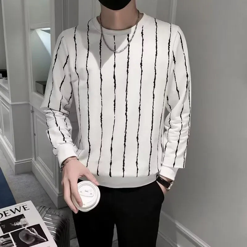 Niche men's round neck slim-fit corduroy sweater in black, pullover style