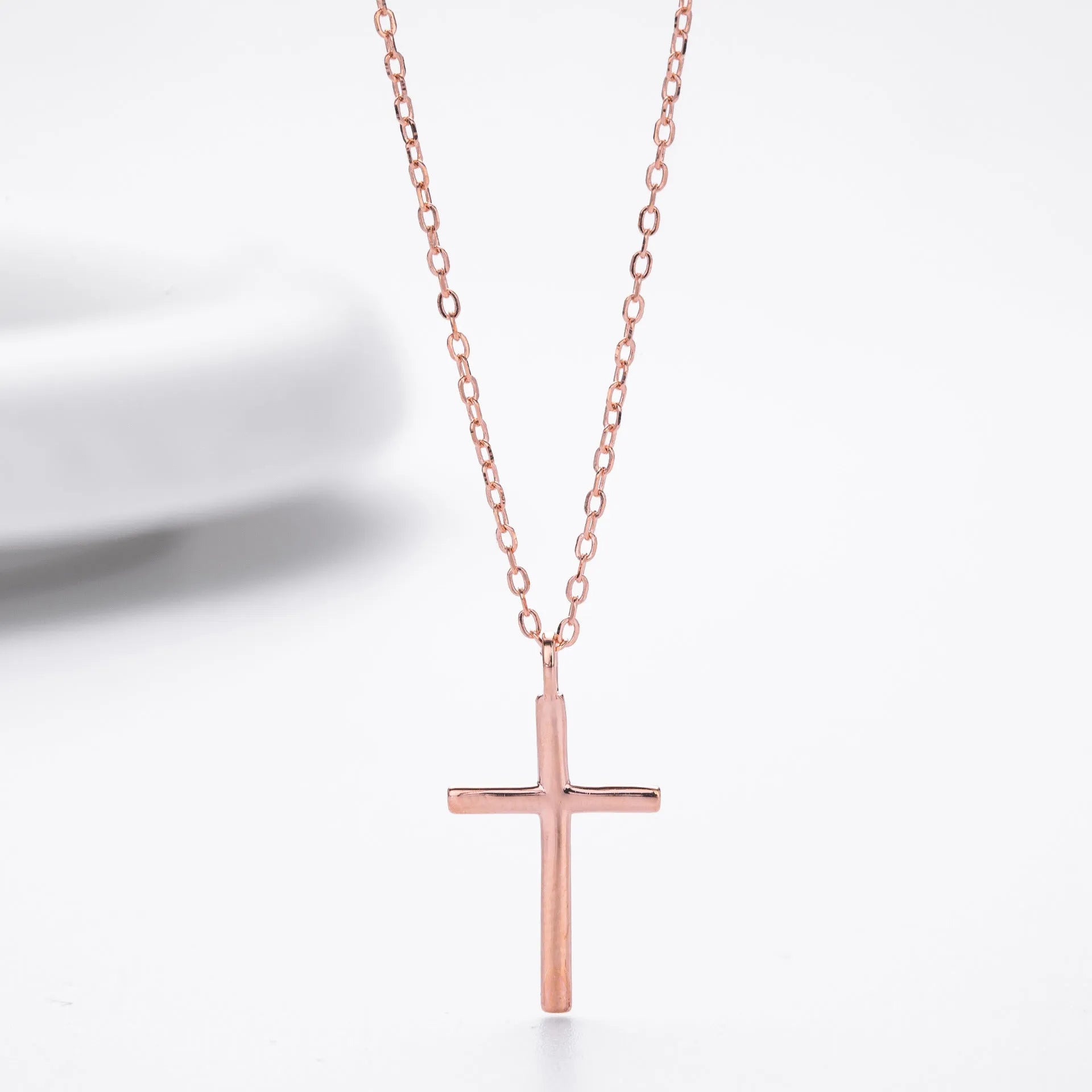S925 sterling silver necklace with glossy cross pendant on O-shaped chain