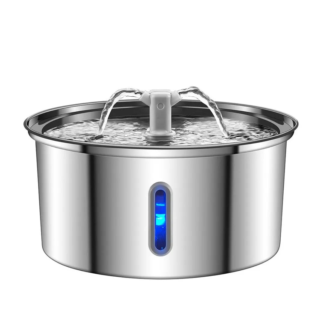 Stainless steel pet water dispenser with large 4-litre tank and selectable water outlet design