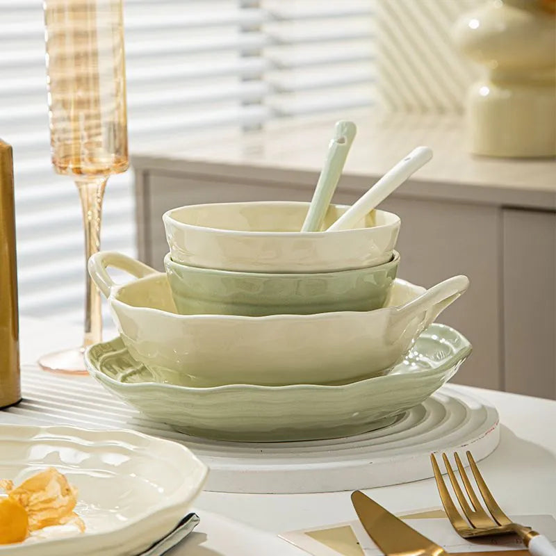 Seven-piece solid colour ceramic tableware set with matching dishes in gift box