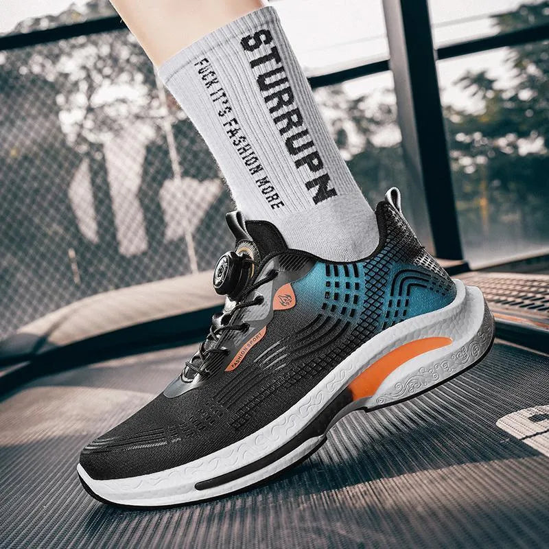 Men's low-top mesh sneaker with rotating buckle closure in black and blue colour combination